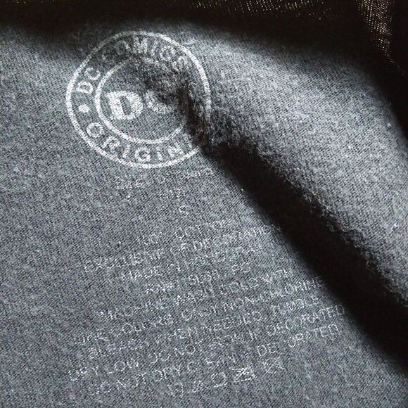 DC Comics Gotham City Sirens Harley Quinn Shirt - Picture 5 of 7